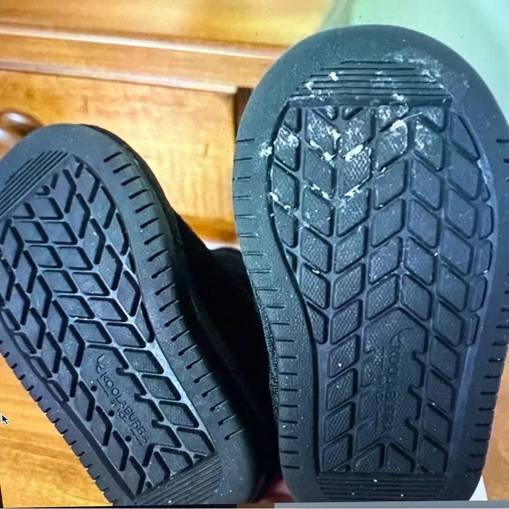 Ugg toddler, black suede boots‎ size 5 snow winter